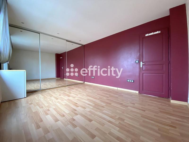 Appartement - 89 m² - 5 pièces