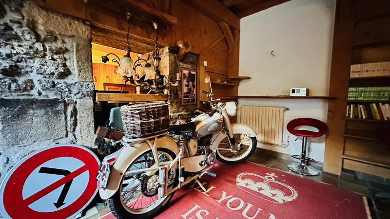 Maison - 140 m² - 8 pièces