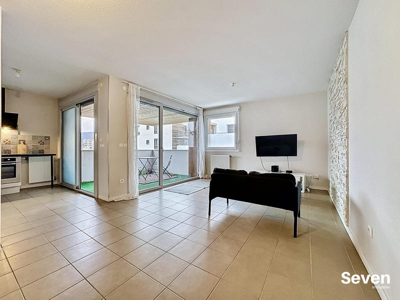 Appartement - 77 m² - 4 pièces