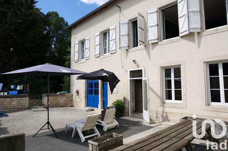 Maison - 300 m² - 6 pièces