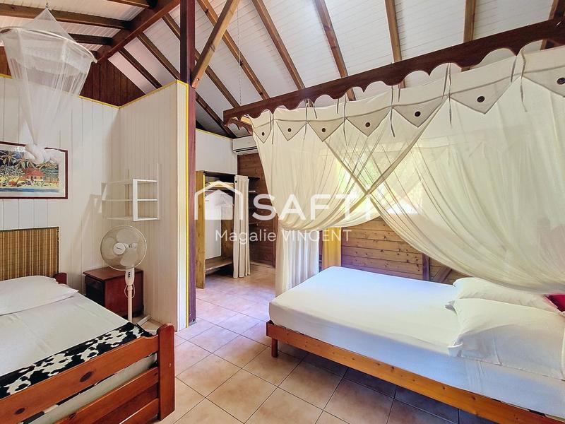 Maison - 367 m² - 11 pièces