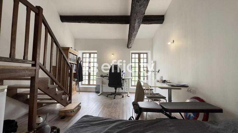 Maison - 213 m² - 10 pièces