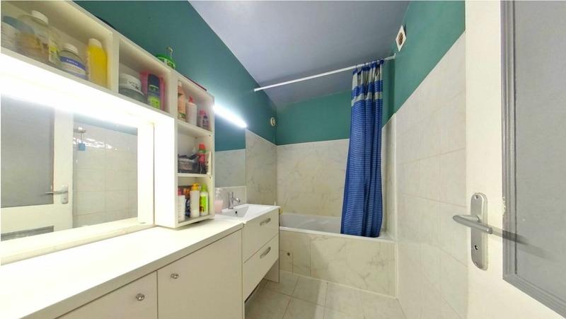 Appartement - 77 m² - 5 pièces