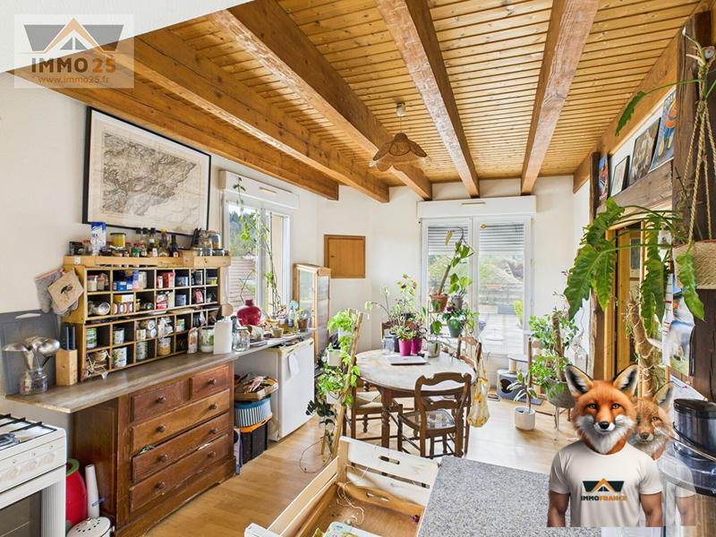 Maison - 280 m² - 10 pièces