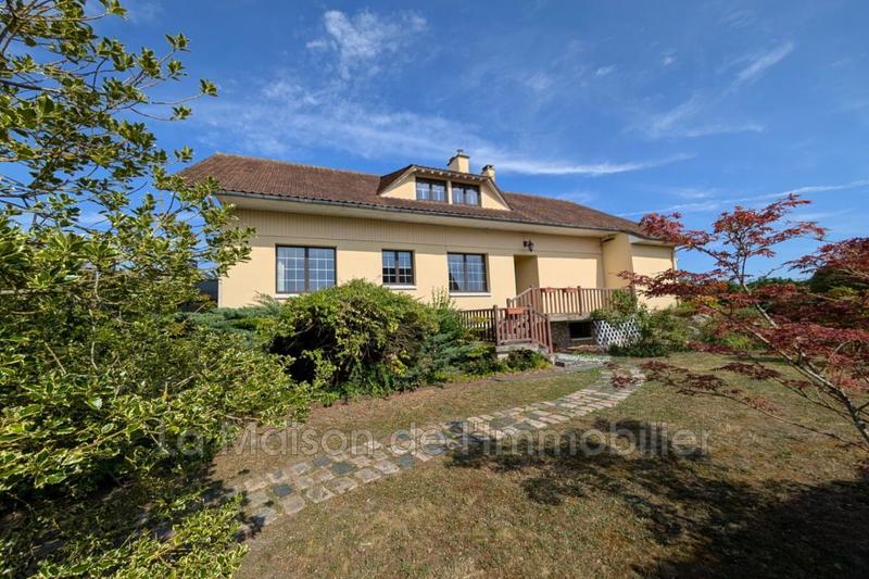 Pavillon - 167 m² - 8 pièces