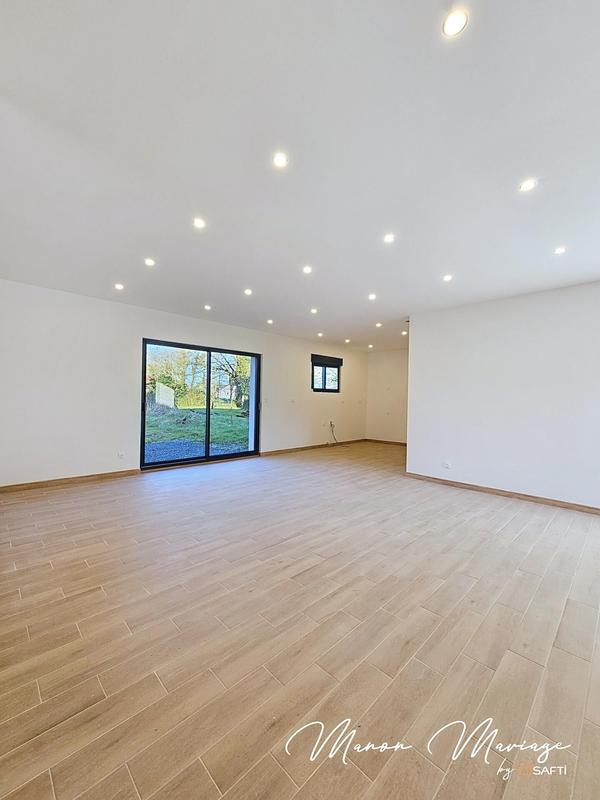 Maison - 105 m² - 4 pièces