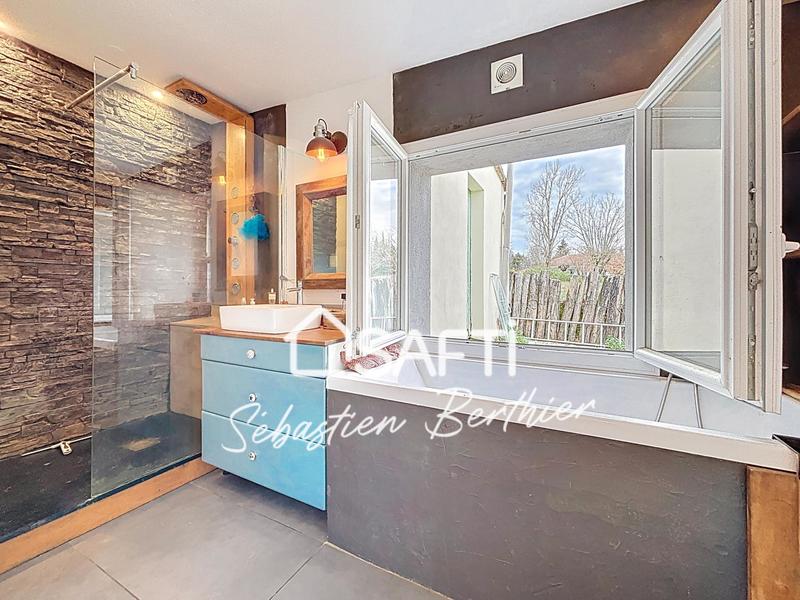 Maison - 180 m² - 6 pièces