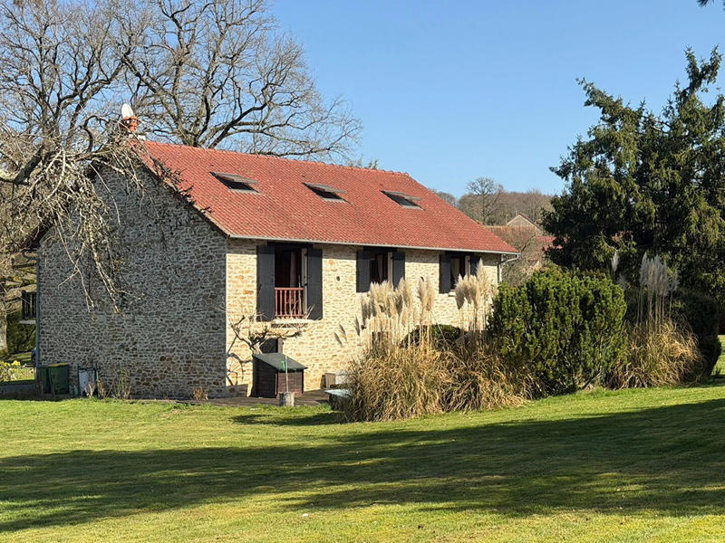 Maison - 196 m² - 7 pièces