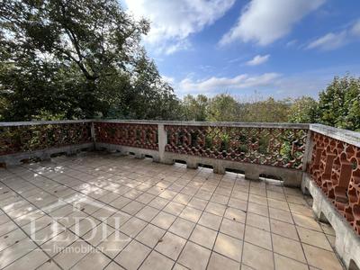 Maison de ville - 119 m² - 5 pièces