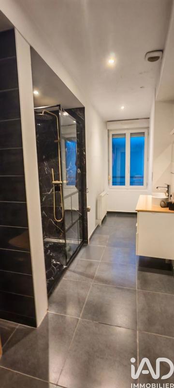 Appartement - 99 m² - 4 pièces