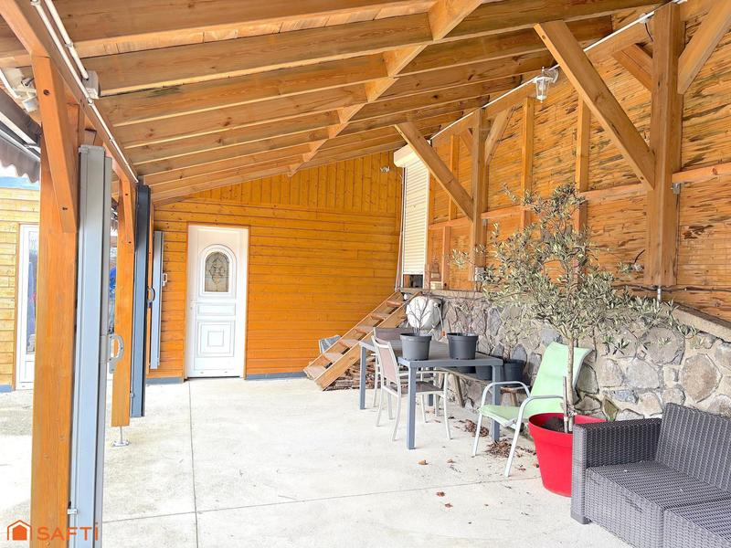 Maison - 170 m² - 5 pièces