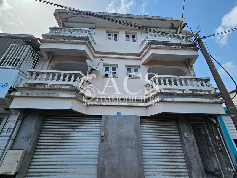 Immeuble - 263 m² - 9 pièces