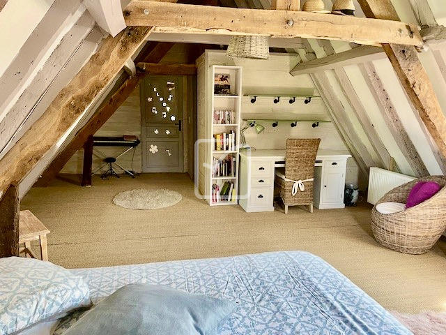 Maison - 314 m² - 13 pièces