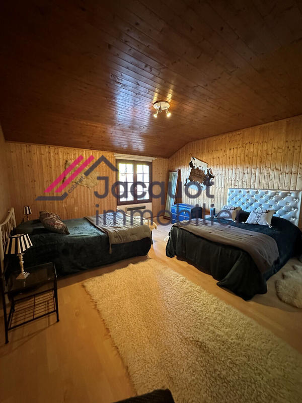 Maison - 141 m² - 5 pièces