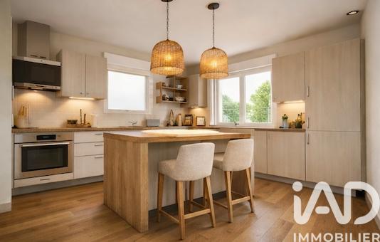 Maison - 140 m² - 6 pièces