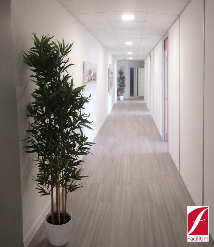 Bureau - 62 m² - 1 pièce