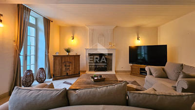 Maison - 224 m² - 10 pièces