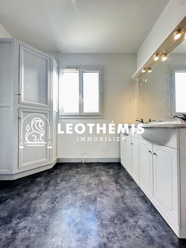 Maison - 135 m² - 7 pièces