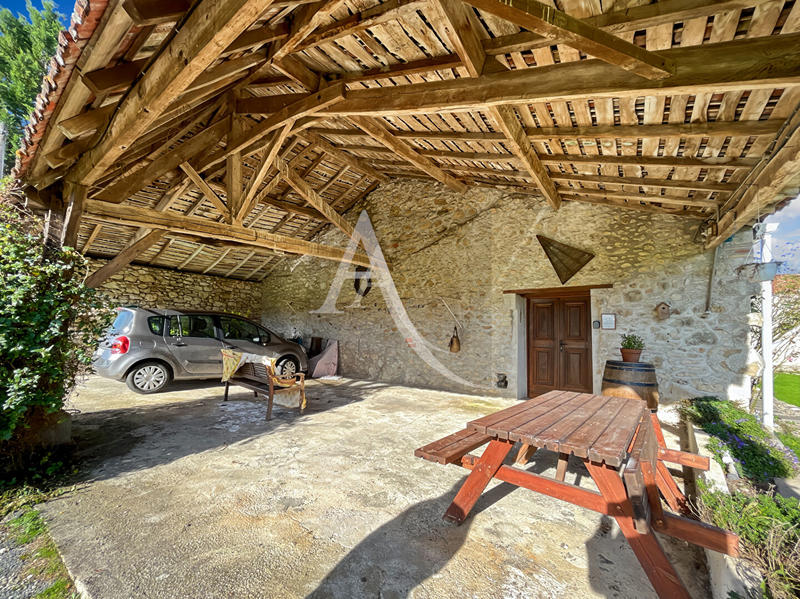 Maison - 170 m² - 8 pièces