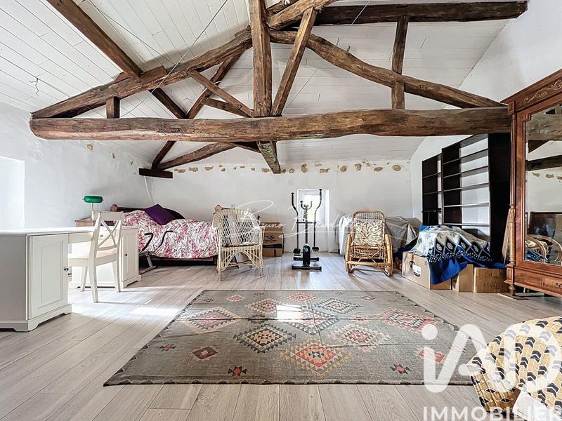 Maison - 361 m² - 10 pièces