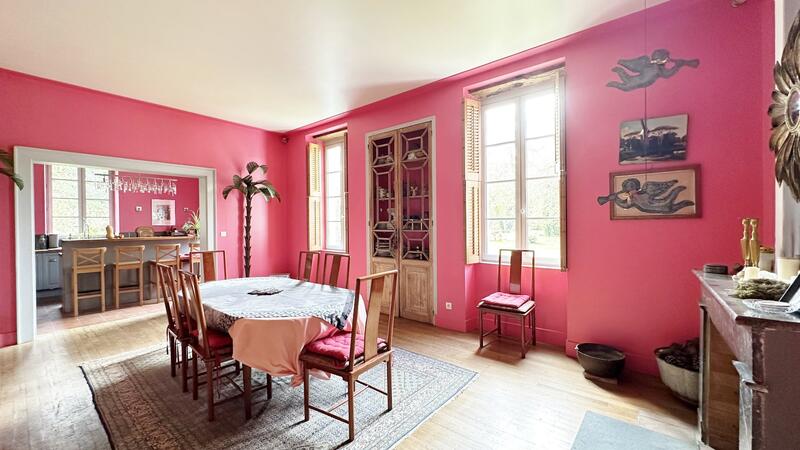 Maison de maîtres - 850 m² - 17 pièces
