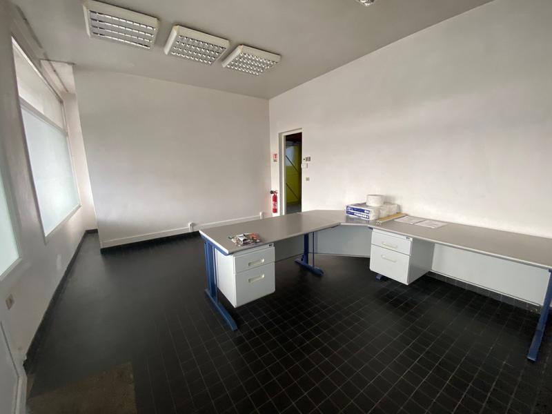 Local d'activités - 92 m²