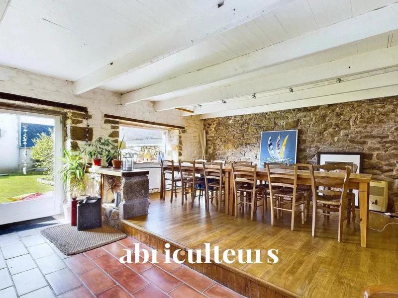 Demeure - 162 m² - 7 pièces