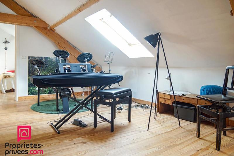 Maison - 320 m² - 10 pièces