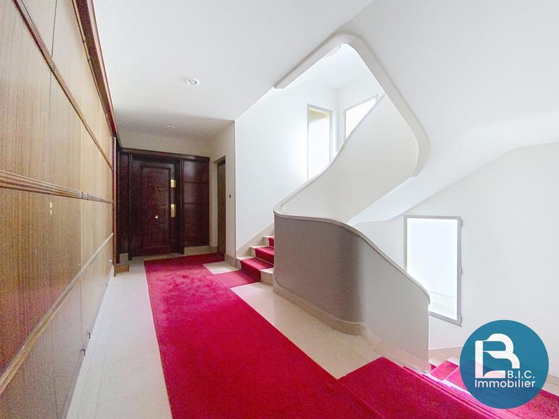 Appartement - 145 m² - 5 pièces