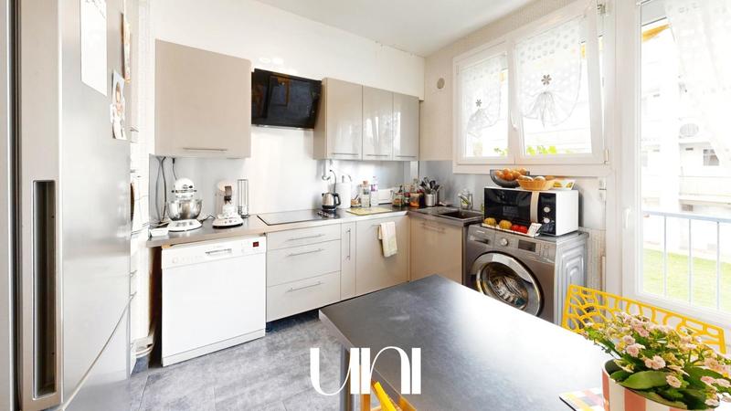 Appartement - 722 m² - 3 pièces