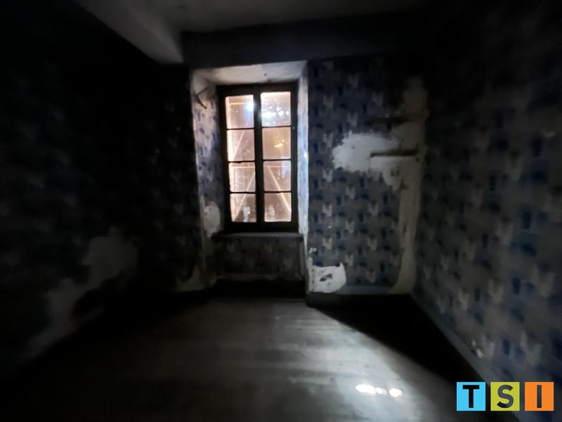 Maison - 610 m² - 12 pièces