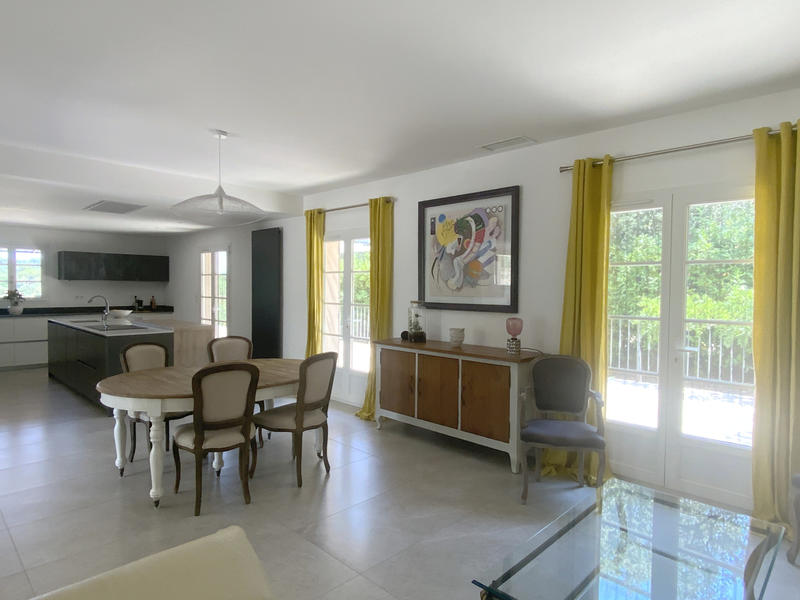 Maison - 170 m² - 7 pièces