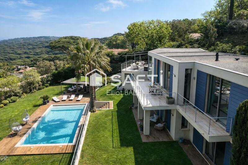 Maison - 352 m² - 7 pièces