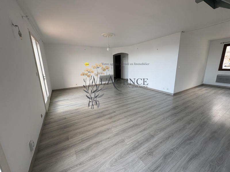 Appartement - 95 m² - 4 pièces