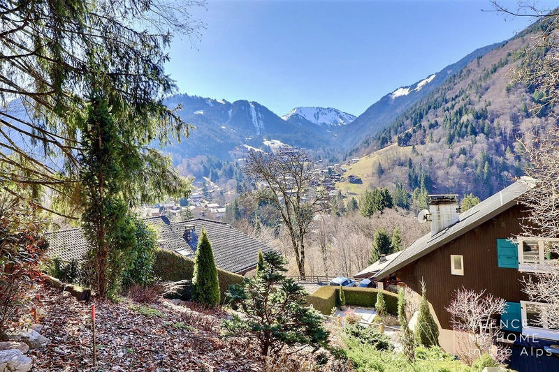 Châlet - 234 m² - 10 pièces