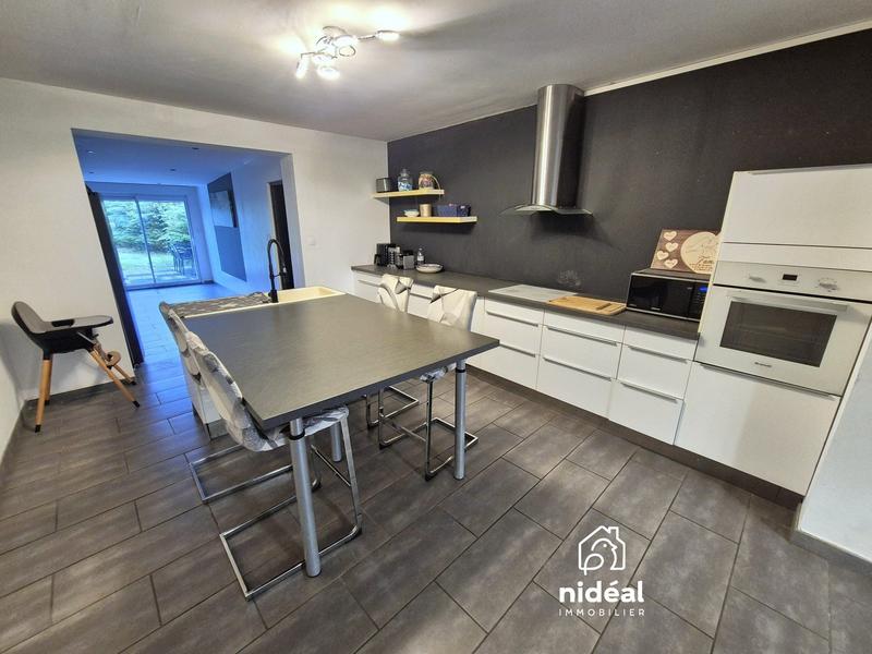 Maison - 108 m² - 4 pièces