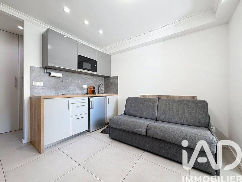 Maison - 180 m² - 8 pièces