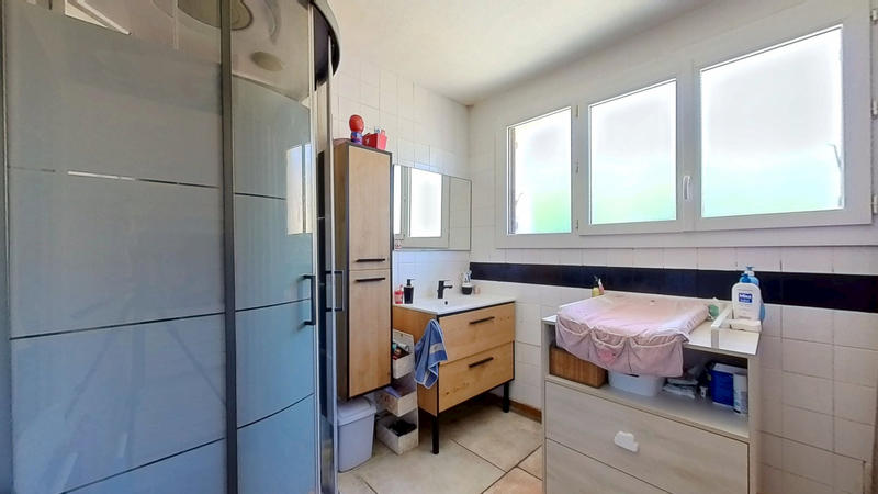 Maison - 98 m² - 5 pièces