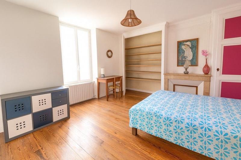 Maison - 415 m² - 20 pièces