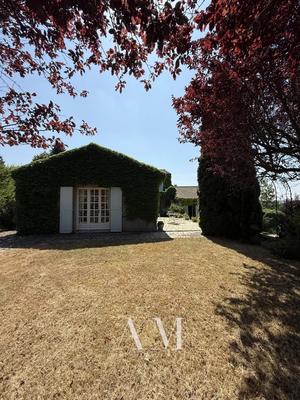 Propriété - 275 m² - 7 pièces