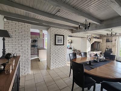 Maison - 155 m² - 6 pièces