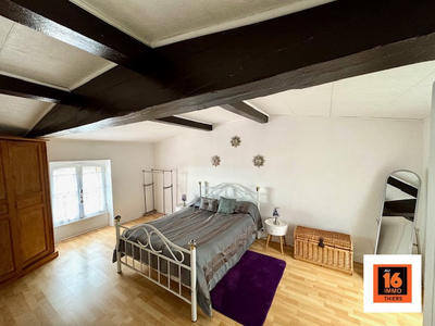 Maison - 95 m² - 5 pièces