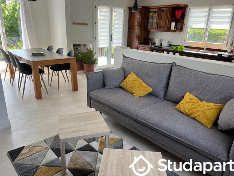 Chambre - 9 m² - 1 pièce