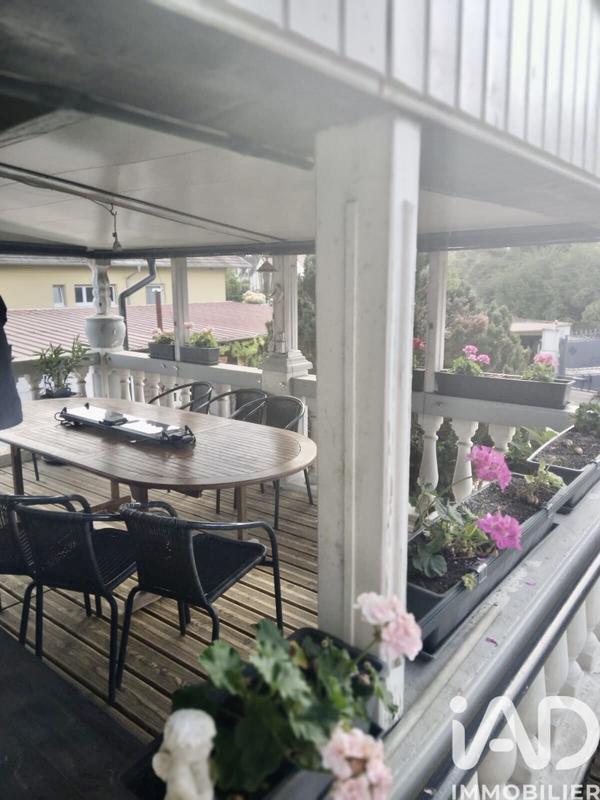 Maison - 350 m² - 12 pièces