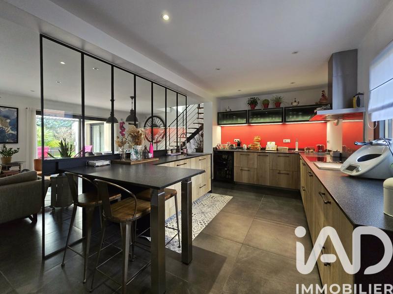 Maison de maîtres - 196 m² - 7 pièces