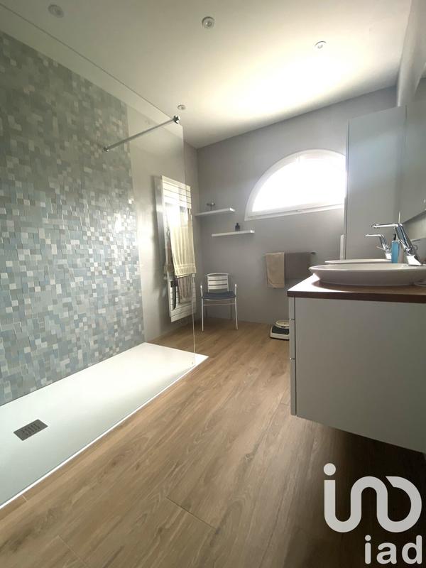 Maison - 196 m² - 6 pièces