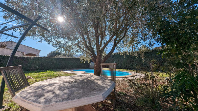 Maison - 98 m² - 4 pièces