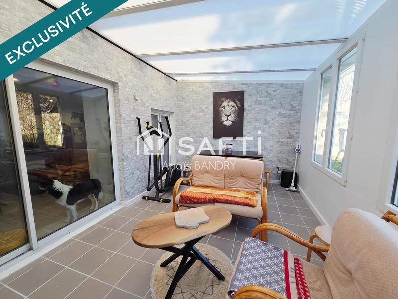 Maison - 144 m² - 10 pièces