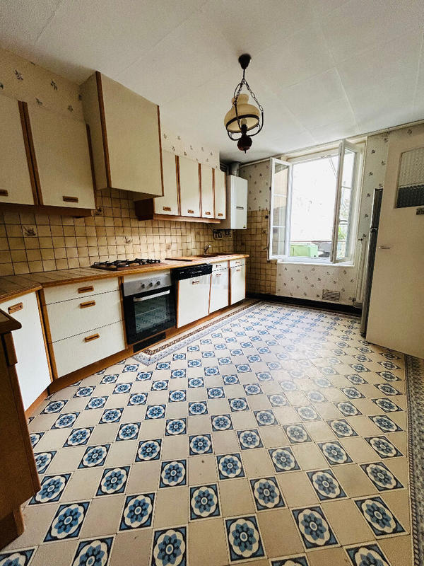 Maison - 97 m² - 3 pièces