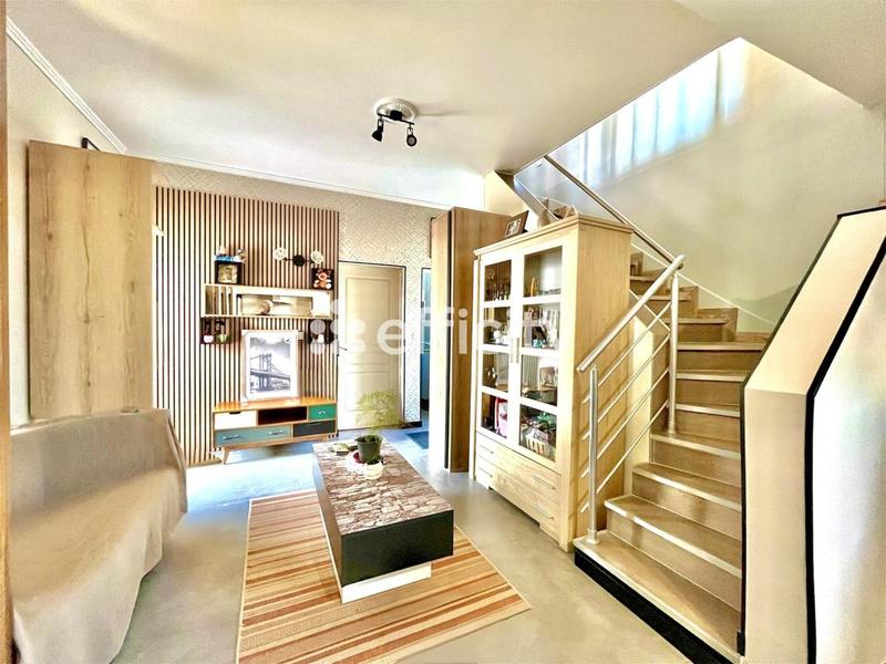 Maison - 114 m² - 6 pièces